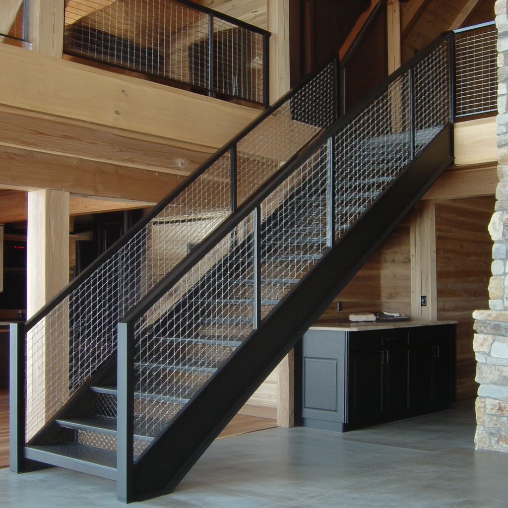 Como aplicar o metal em revestimentos de escadas internas